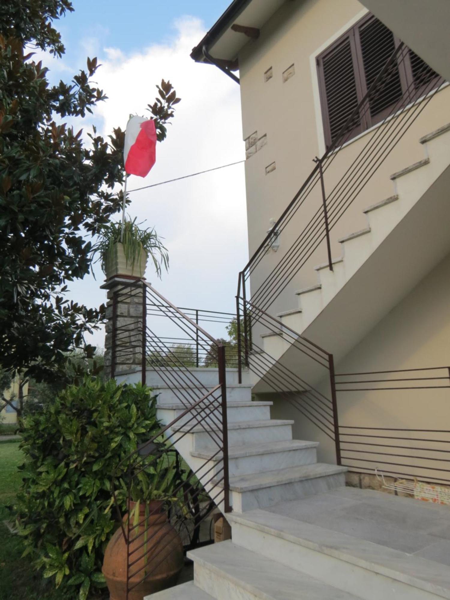 Casa Vacanze “Bouganville” Loc Avane Pisa Vecchiano Extérieur photo
