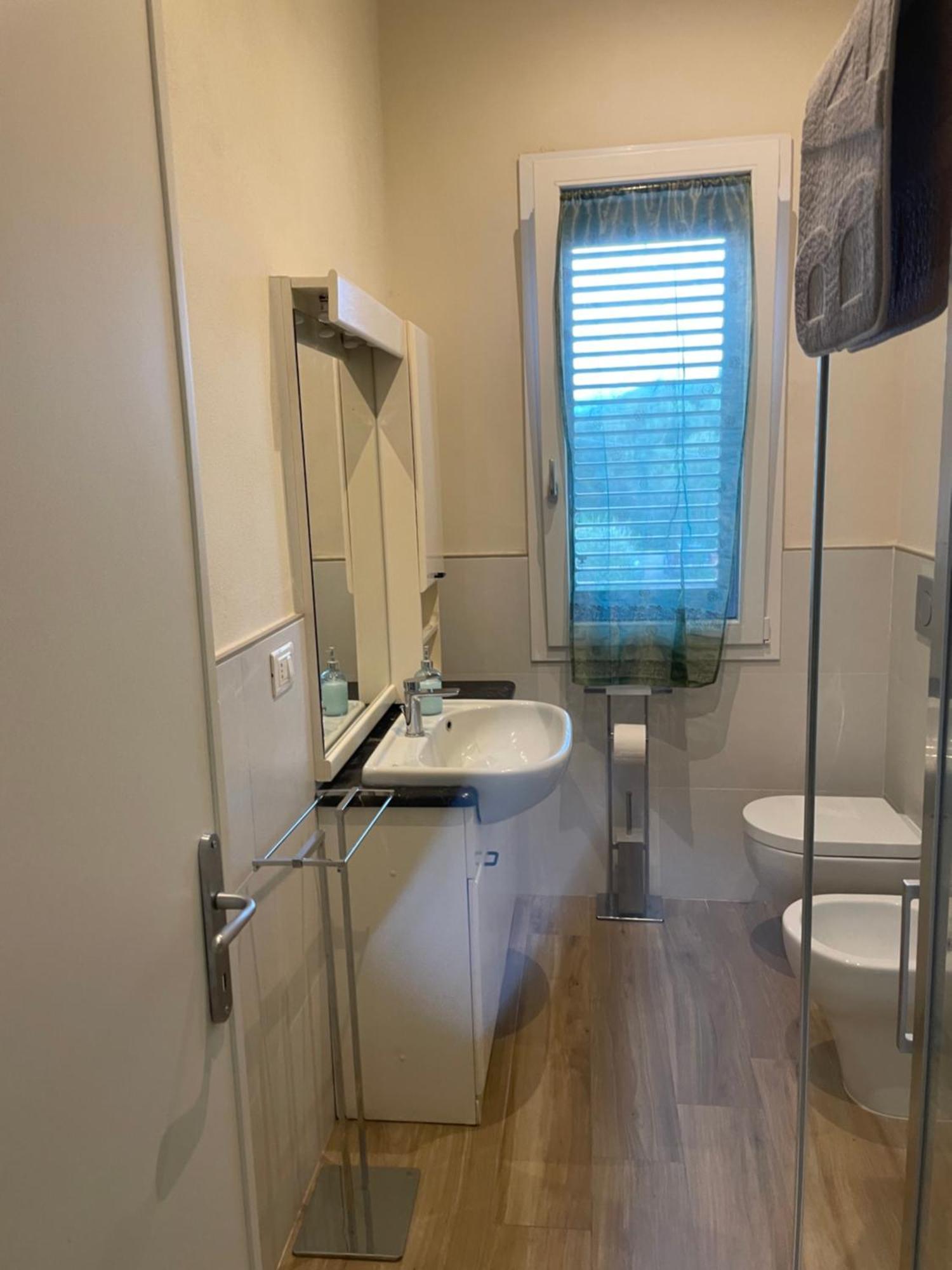 Casa Vacanze “Bouganville” Loc Avane Pisa Vecchiano Extérieur photo